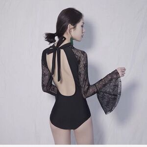 Elegant Black Lace Open-Back swimsuit